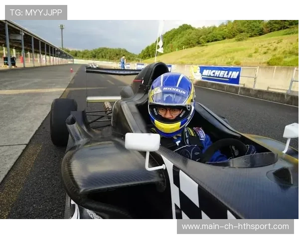 一级方程式赛车油门响应曲线调校对出弯速度的贡献（460 ）