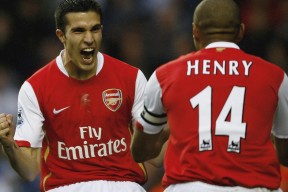 华体会体育官方网址-CBA赛场的中国少年燃爆全场，中国男篮少年队